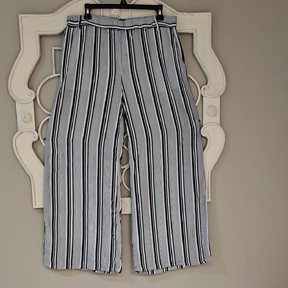 Black and White Wide Leg Striped Pants